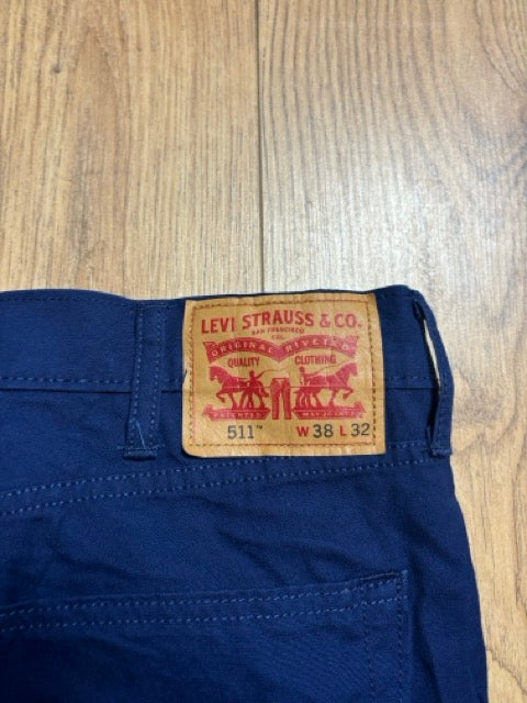 Levis Blue Pants (38 L32)