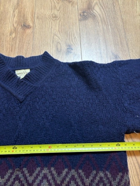 Carriag Donn Vintage Wool Sweater (XL)