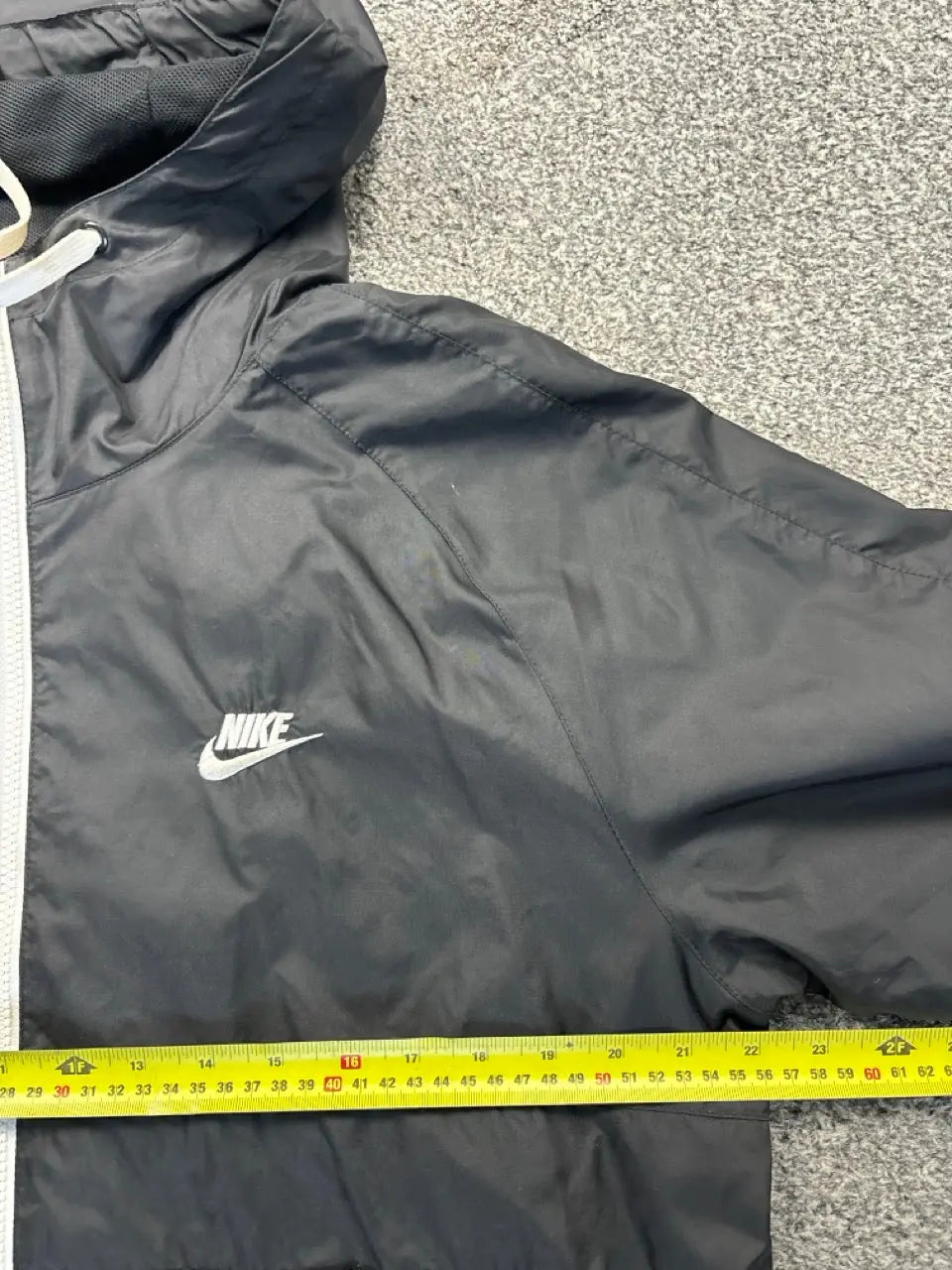 Nike Black Track Jacket (L) Big Boy Thrifting