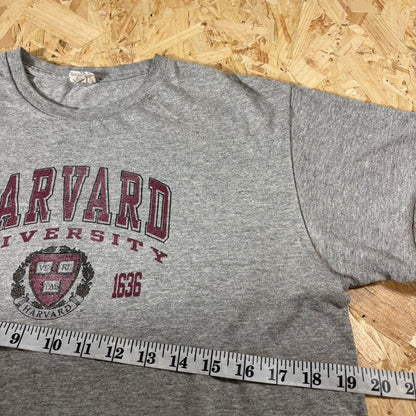 Hardvard university 90s graphic tshirt womens M 