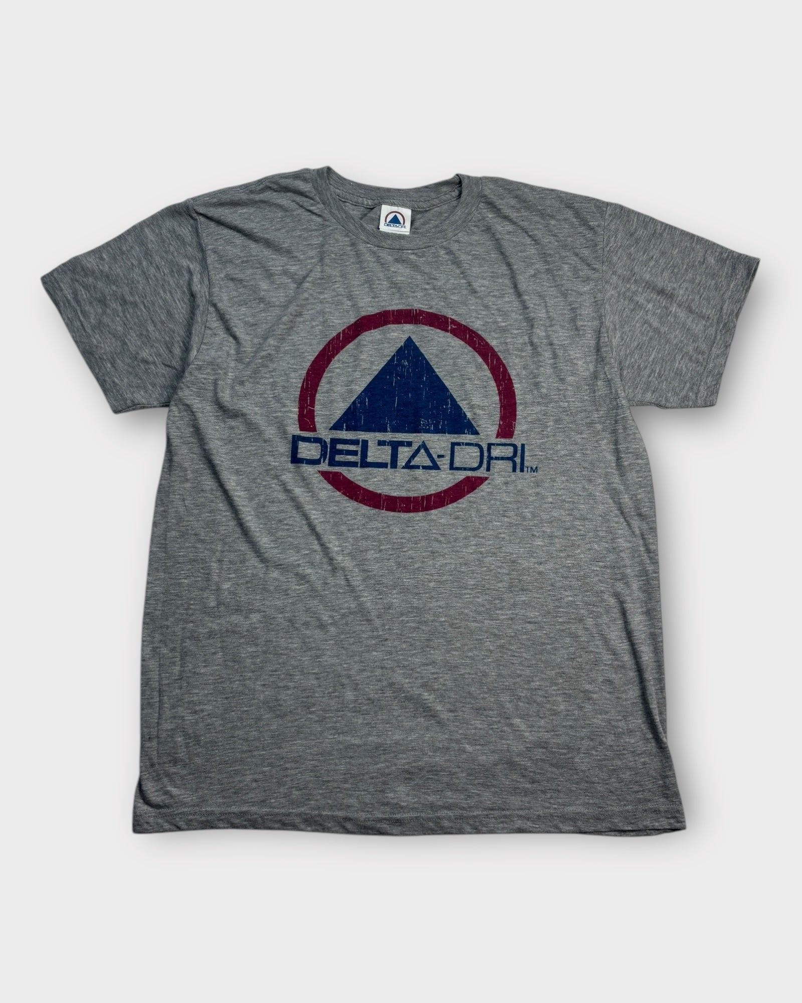 An image of a DeltaDri Graphic Tshirt in size M.