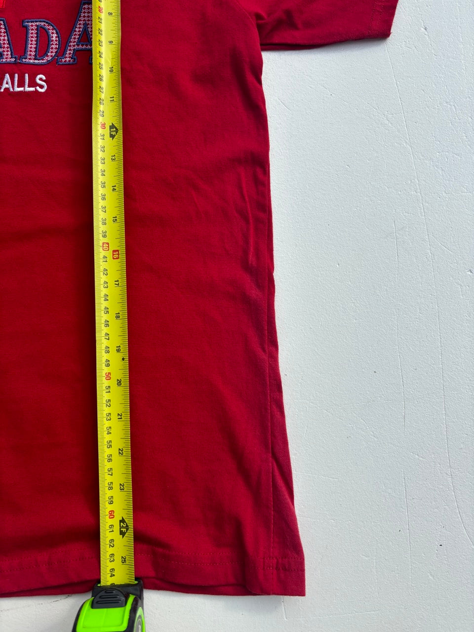 Canada Embroiderd Graphic Tshirt (S)