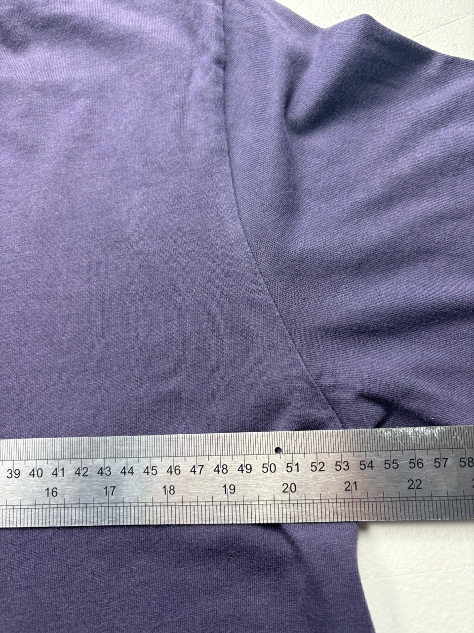 Puma Navy Graphic Tshirt (L)